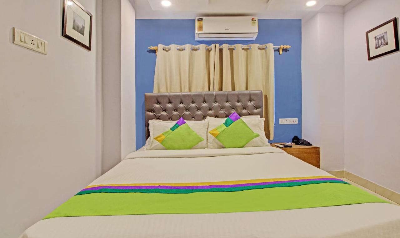 Hotel Royal Crowne Near Kolkata Airport Екстер'єр фото