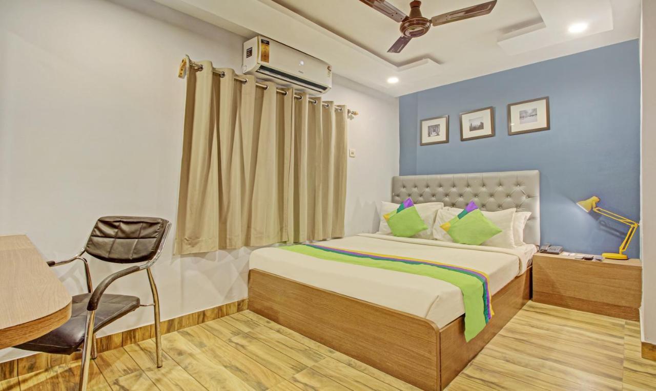 Hotel Royal Crowne Near Kolkata Airport Екстер'єр фото